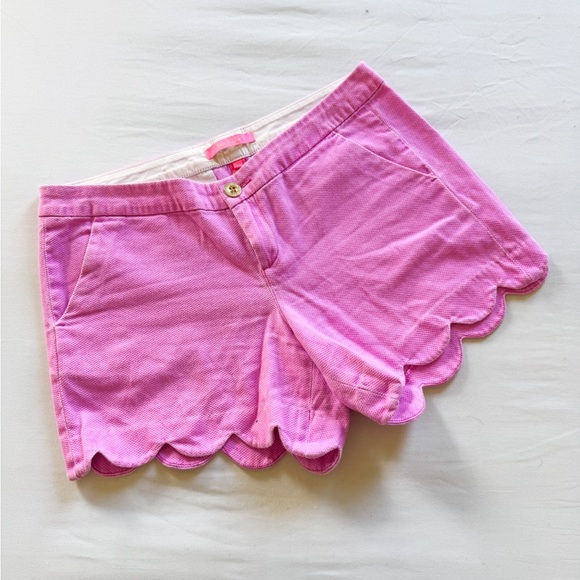 Lilly Pulitzer Pink Scalloped Women Shorts size 8 - Picture 1 of 7